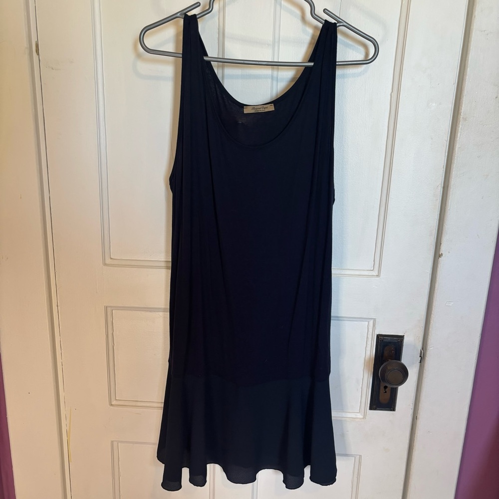 Beyond Capri Navy Dress One Size Sleeveless Flowy Dress